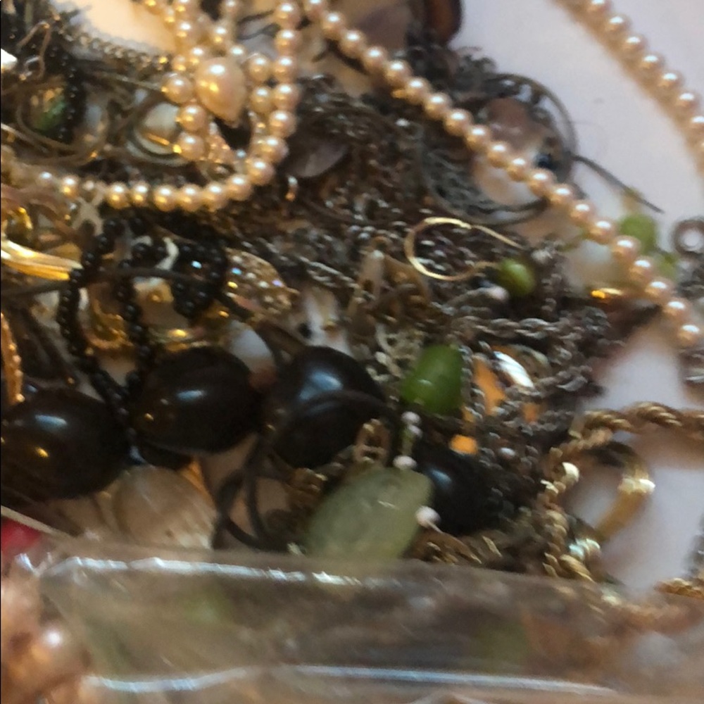 Necklaces - Picture 4 of 5